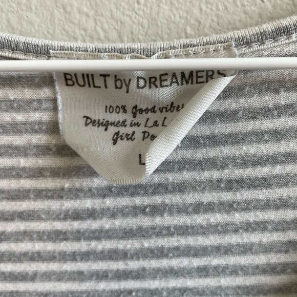 Built by Dreamer Top - Sz L - Picture 4 of 5